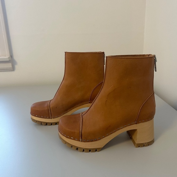 Swedish Hasbeens Stitchy Boots in Light Brown | Size 36 - Picture 6 of 11